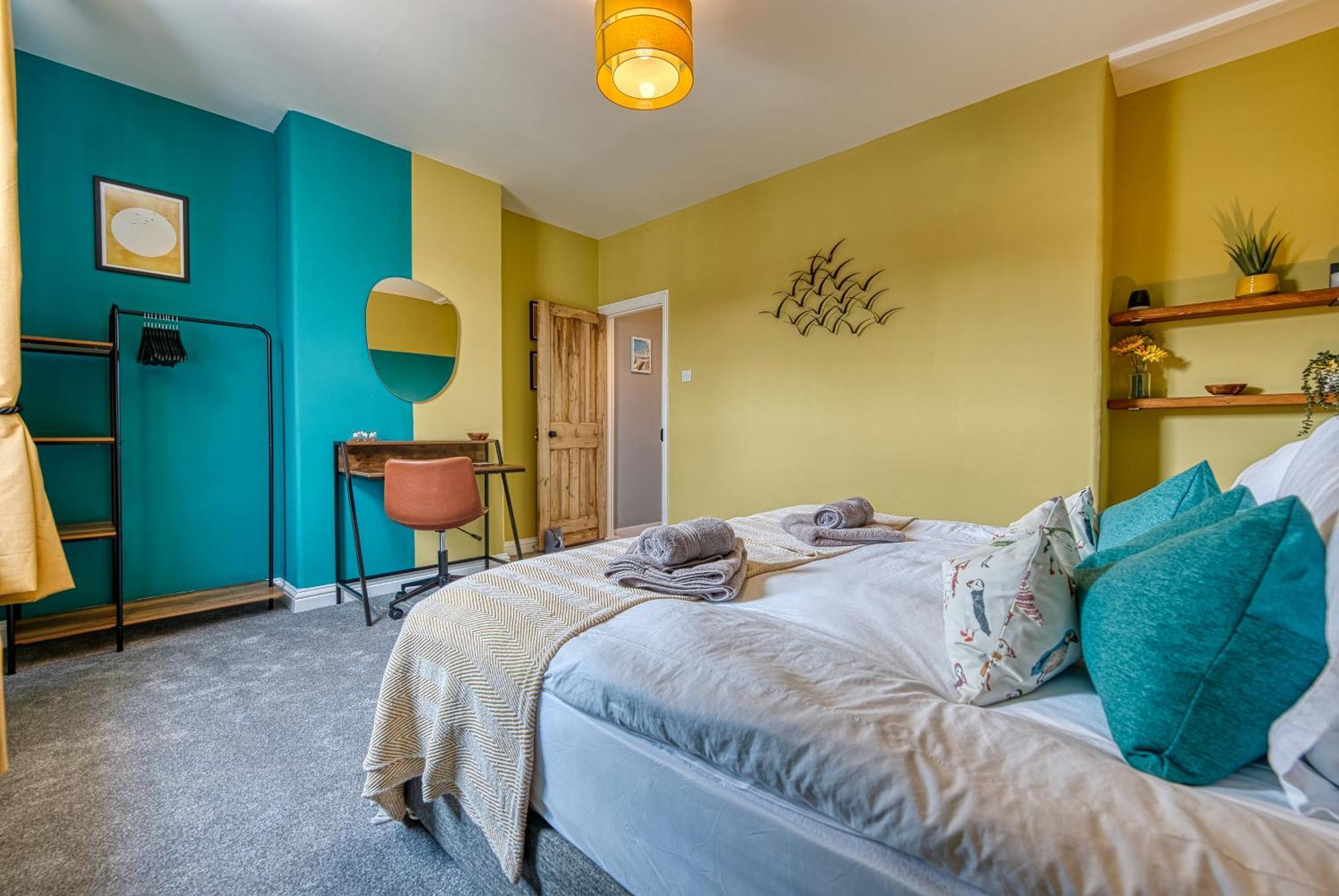 2 Bedrooms Modern, Stunning & Stylish Contractor House, Prime Portsmouth Location With Free Parking Permit, Summer Special Offer!! - By Blue Puffin Stays מראה חיצוני תמונה