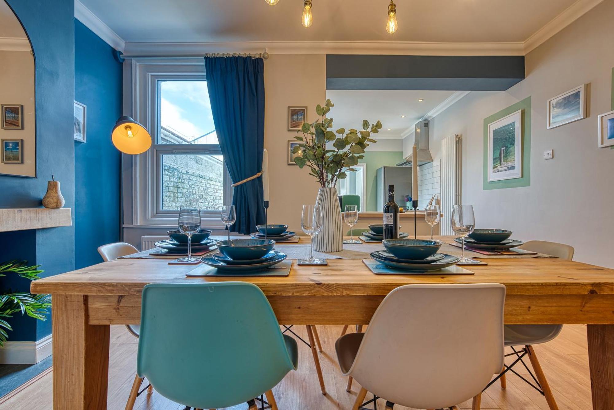 2 Bedrooms Modern, Stunning & Stylish Contractor House, Prime Portsmouth Location With Free Parking Permit, Summer Special Offer!! - By Blue Puffin Stays מראה חיצוני תמונה