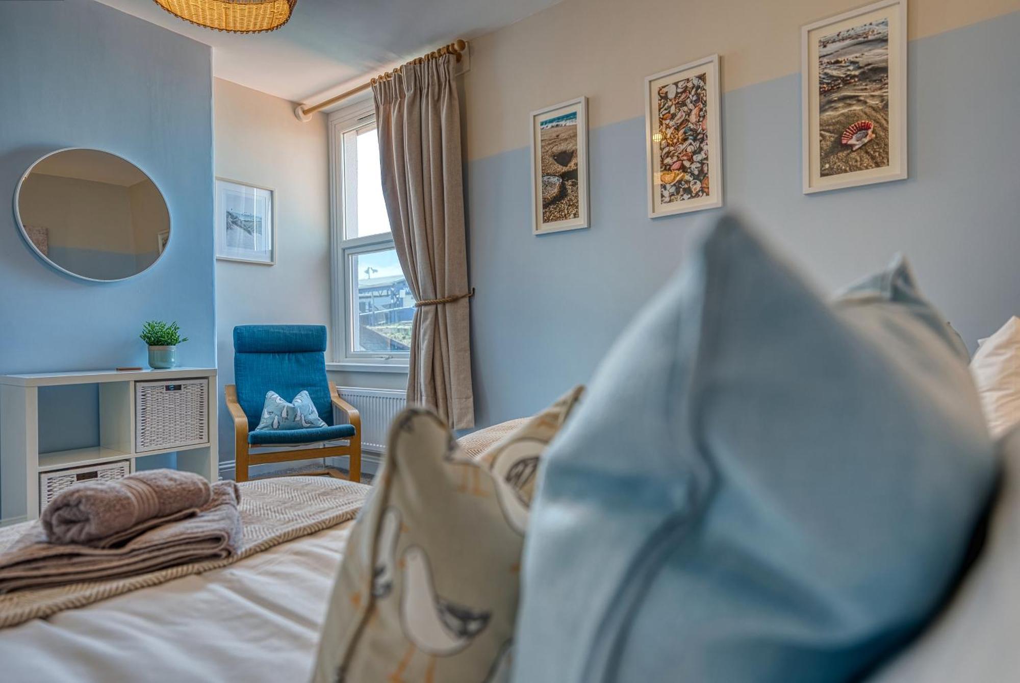 2 Bedrooms Modern, Stunning & Stylish Contractor House, Prime Portsmouth Location With Free Parking Permit, Summer Special Offer!! - By Blue Puffin Stays מראה חיצוני תמונה