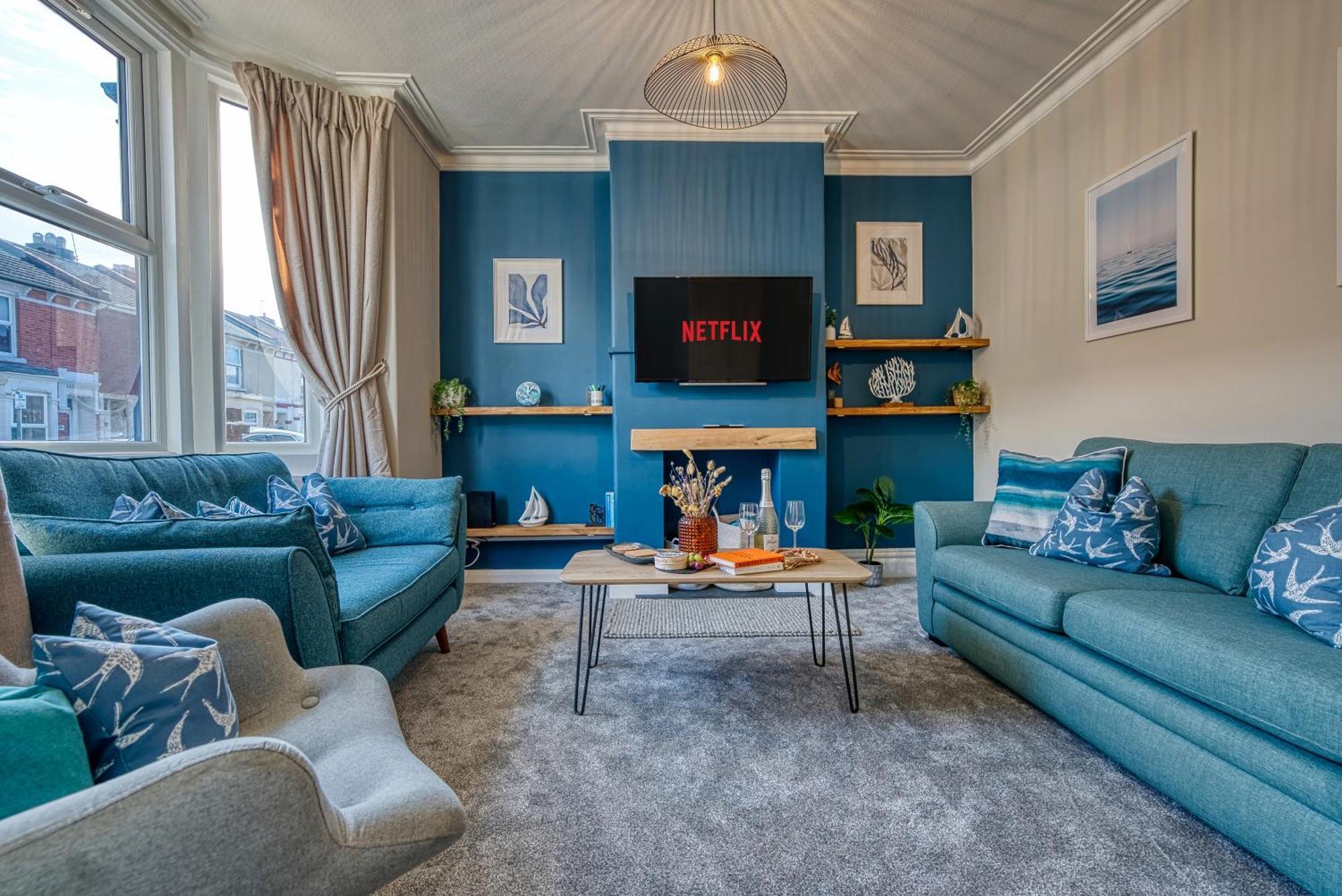 2 Bedrooms Modern, Stunning & Stylish Contractor House, Prime Portsmouth Location With Free Parking Permit, Summer Special Offer!! - By Blue Puffin Stays מראה חיצוני תמונה